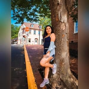 Meet your Posher, Daniela